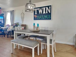 Twin Palms at Surfside - Surfside - 8