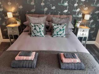 Seaside Suites sleep 8 - Blackpool - 3