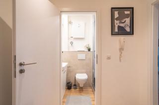 Cozy 2-room apartment with WiFi & SKY - Coblença - 6