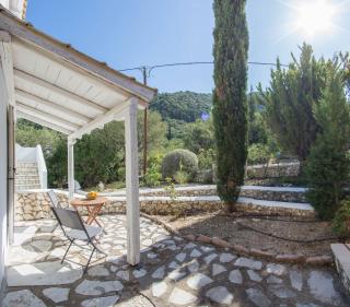 Apt, Pefko - Agios Nikitas - 2
