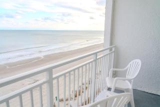 Direct Oceanfront Double Queen Suite! Stunning Ocean Views! Sleeps 4! Sea Mist 20802 - Myrtle Beach - 7