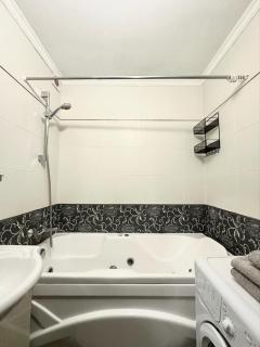 Great Studio near Bessarabska sq - Kiev - 9