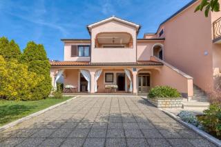 Appartement in Rovinj mit Terrasse, Garten und Grill - Rovinj - 0
