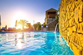Tolles Ferienhaus in Golubići mit Privatem Pool - Antonci - 0
