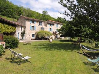 Nabat le Haut, chambre et table d'hotes - Courniou - 9