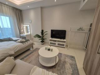 Studio in Hera towers, Dubai sports city - 8