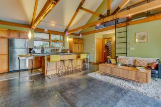 Driftwood Retreat - Anacortes - 7