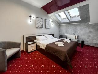 Apartments On Zaliznychna 49 - 2