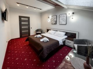 Apartments On Zaliznychna 49 - Ivano-Frankivsk - 1