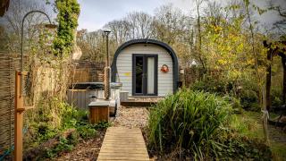 Emlyn's Coppice - Luxury Woodland Glamping - Holywell - 7