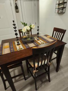 Comfy, cozy, affordable and private - free parking - 2