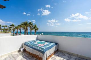 Beach Front Apartment - Torrox - 0