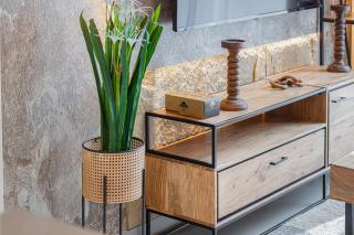 1BR The Royal Suite by Blue Cloud Holidays - - 3