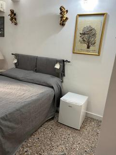 Stanza con ottima posizione - Rome - 1