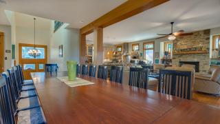 Family Retreat with Backyard Oasis, Private Pool, Spa, Fireplace, Game Room - Hilton Head Island - 3