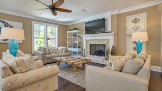 Luxury Multi Deck Family Home, Pool & Spa, Walk to Beach, Games - Hilton Head Island - 9