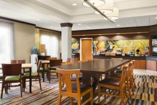 Fairfield Inn & Suites by Marriott Weirton - Weirton - 9