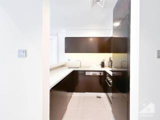 Luxury Stay at DAMAC Majestine With Balcony & Views - 8