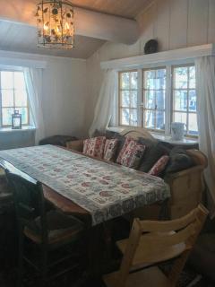 Mountain Cabin With Views And Close To Ski Trails - - 2