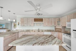Beach Dayz, Walk to Beach, Restaurants, Boat Dock and More - Bonita Springs - 3