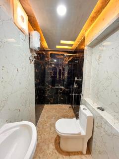 K C Homestays - Varanasi - 6