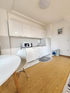 Capital View Panoramic Downtown Apartment - Pristina - 5
