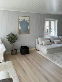 Modern Holiday Home With Sea View In Øysang - Søndeled - 7