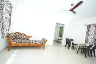 Brand New Luxurious & Spacious 2BHK with Scenic Hill View Near by Railway station & for up to 20 Guests - Tirupati - 2