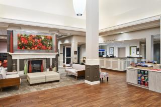 Hilton Garden Inn Columbus - Columbus - 9