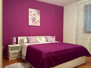 Geräumige Ferienwohnung Mit Schönem Garten - Lozice - 6