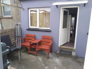Cosy Cottage- Sleeps 5 Free Parking & Golf Nearby - Buncrana - 8