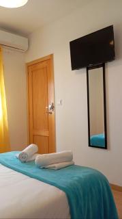 Habitación con baño privado cerca de la catedral en zona con aparcamiento gratis - Jaén - 7