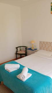 Habitación con baño privado cerca de la catedral en zona con aparcamiento gratis - Jaén - 5