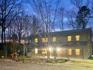 Huckleberry Hideaway - 8