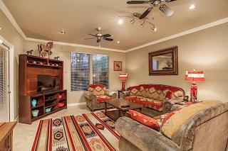 Cowboy House - Scottsdale - 7