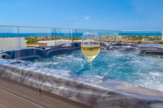 Coral Elite Residence Mit Pool Und Whirlpool - Peyia - 1