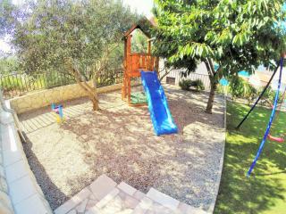 Ferienwohnung mit viel Komfort und Terrasse unmittelbar am Strand - Trogir - 3