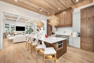 Cardinal View - 7