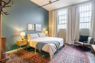 Modern City Loft Downtown Lynchburg VA LYH HUGE - 8