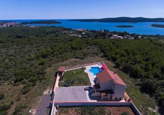 Nettes Ferienhaus In Pomer Mit Privatem Pool - Pomer - 6