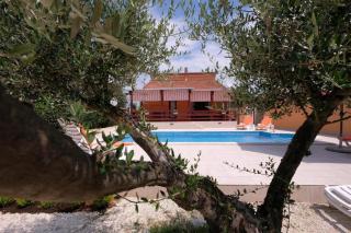 Ferienhaus Marlena Mit Pool - Šišan - 9