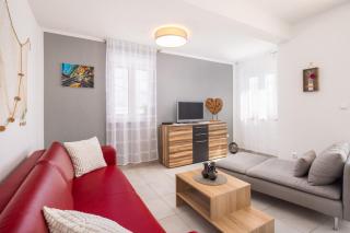 Moderne, Helle Ferienwohnung Mit Meerblick - Marusici - 5