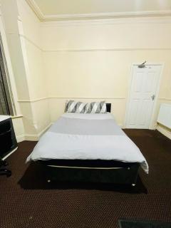 16 double bed with kitchen inside the room - Nottingham - 2