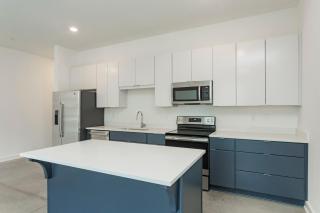 415 Merritt - 6
