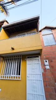 Elegant and Centrally Located Accommodation Easy access - Rionegro - 4