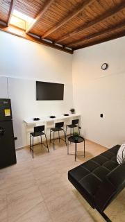 Elegant and Centrally Located Accommodation Easy access - Rionegro - 3