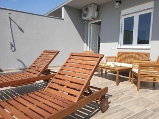 Wohnung in Cesarica mit Privater Terrasse - Cesarica - 1