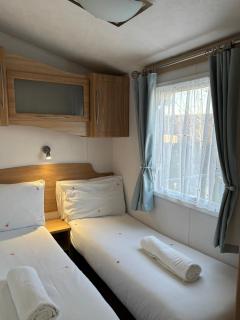 Modern Three Bedroom Lodge on Seven Bays Holiday Park near Padstow - Saint Merryn - 1