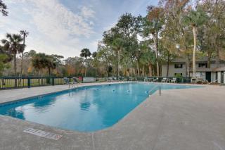 Decks and Pool Access Hilton Head Island Townhome - 8