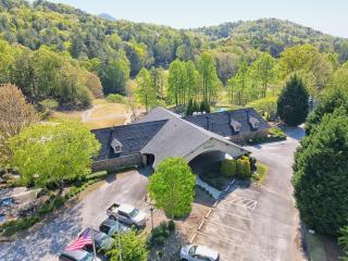 Cozy 1-Bedroom King Room in Clayton GA with Mountain Views- KW 307 - Clayton - 6